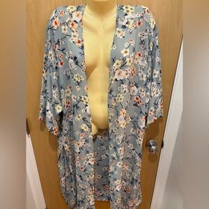Pioneer Woman Floral Kimono 🌼